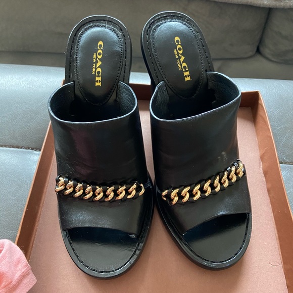 Mules - Picture 2 of 5